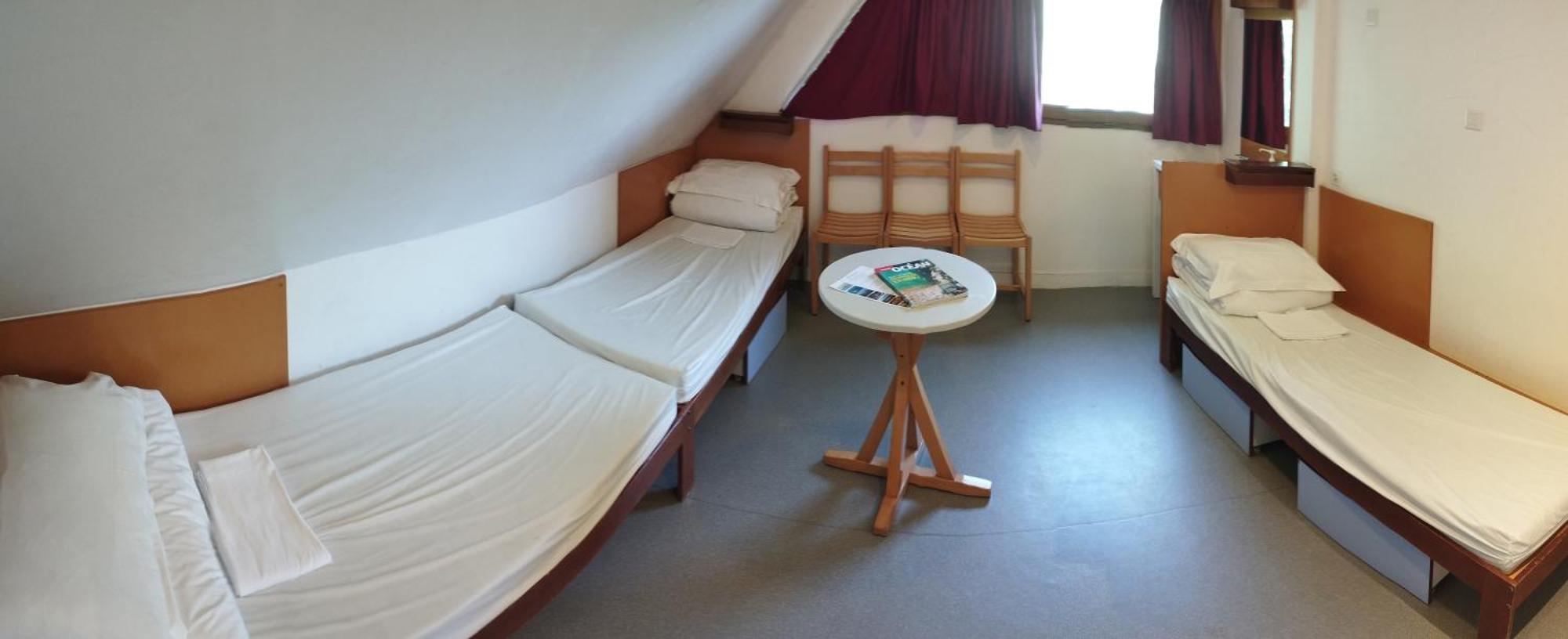 Auberge De Jeunesse Hi קאנקל מראה חיצוני תמונה