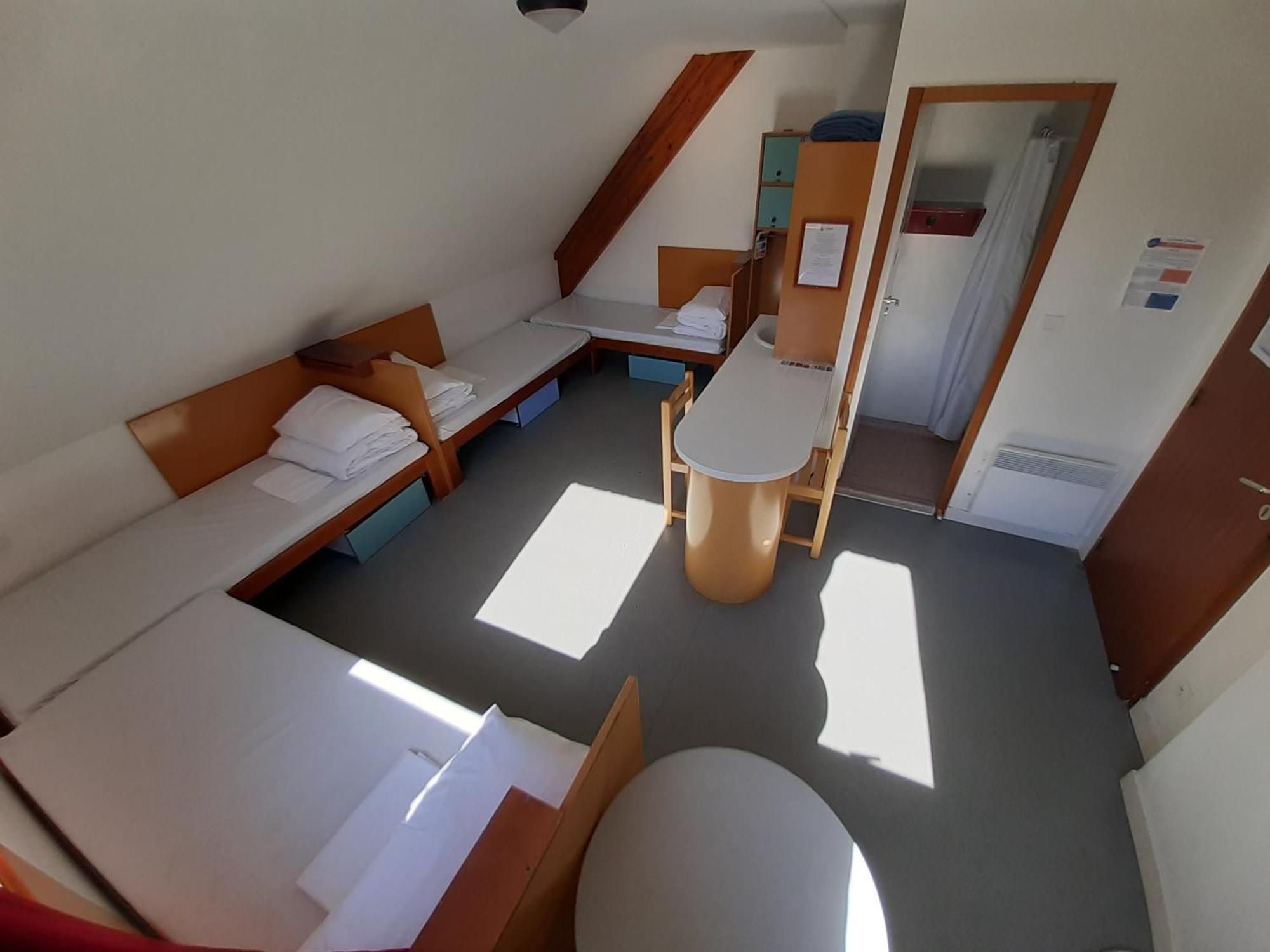Auberge De Jeunesse Hi קאנקל מראה חיצוני תמונה