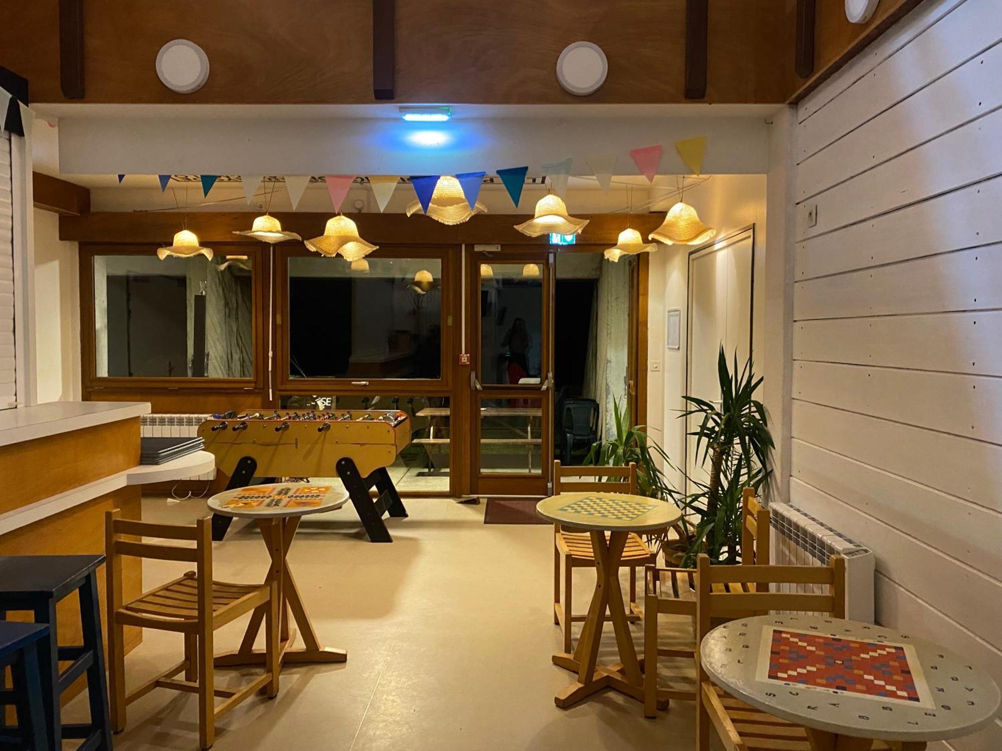 Auberge De Jeunesse Hi קאנקל מראה חיצוני תמונה