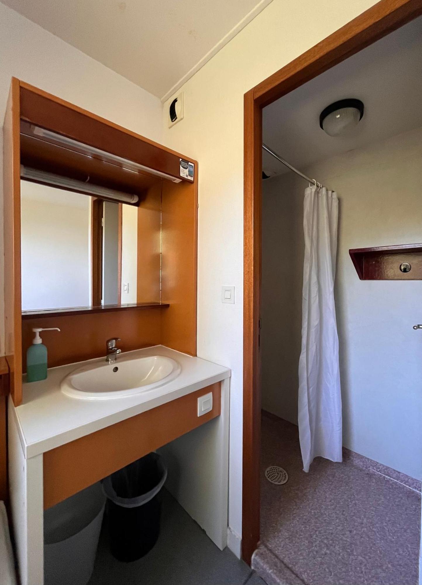 Auberge De Jeunesse Hi קאנקל מראה חיצוני תמונה