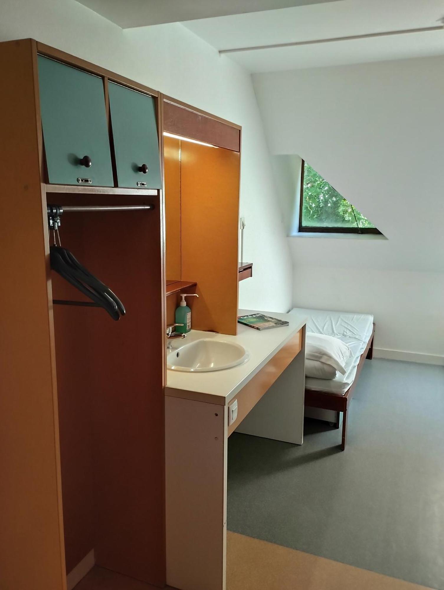 Auberge De Jeunesse Hi קאנקל מראה חיצוני תמונה