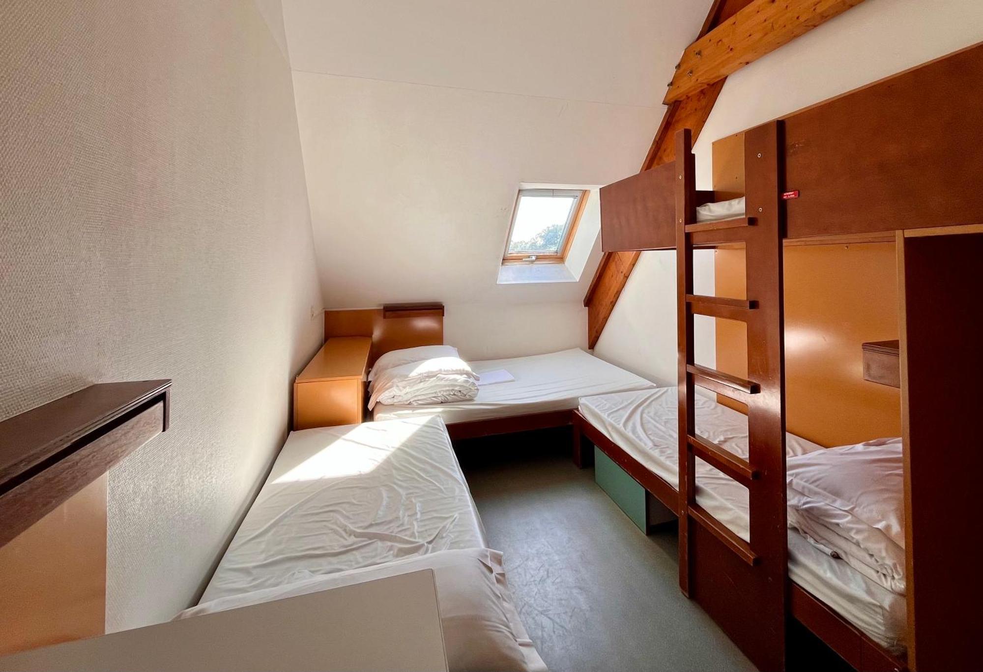 Auberge De Jeunesse Hi קאנקל מראה חיצוני תמונה